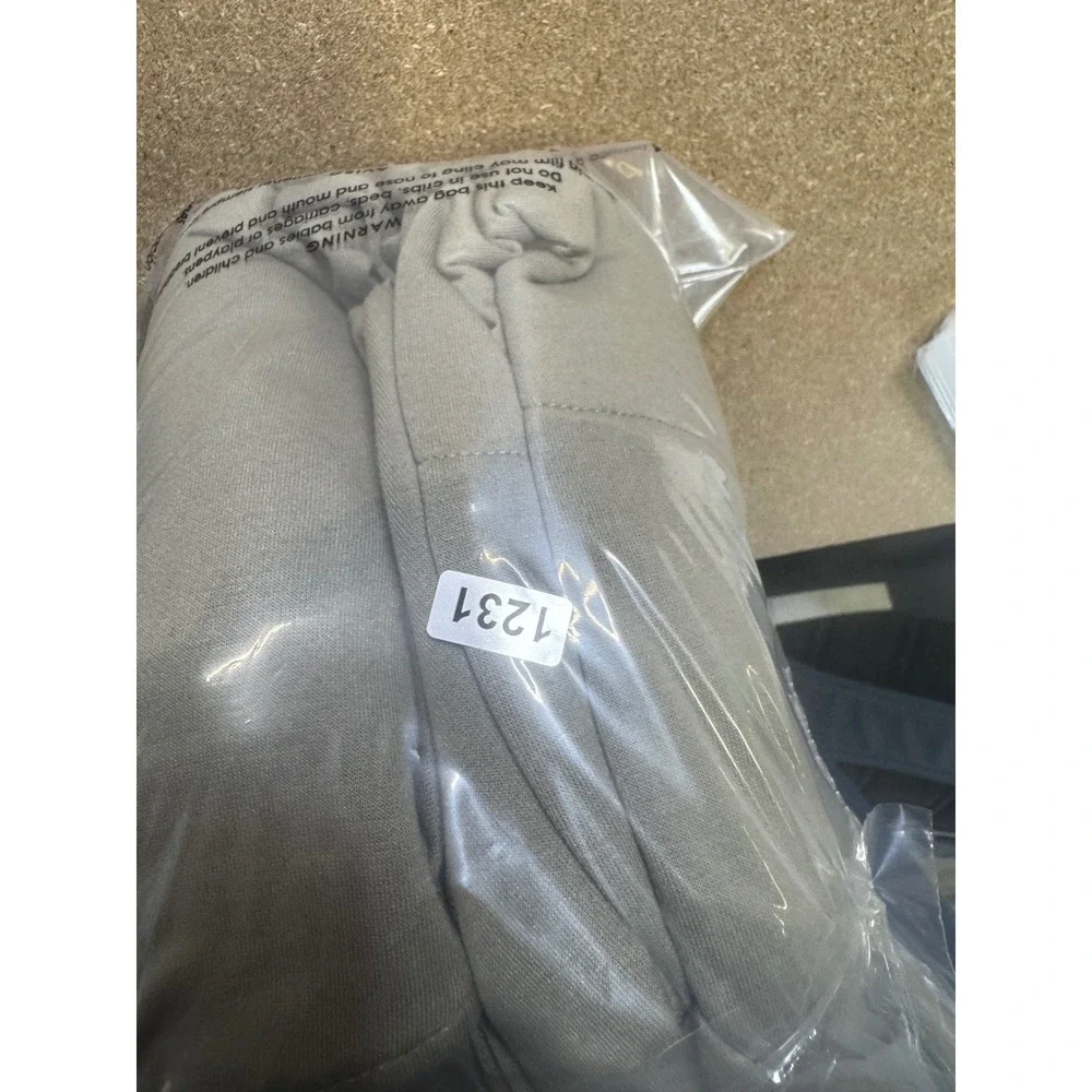 Mens‎ VRST  Gray Full Zip Hooded Jacket Athletic Performance Activewear $89